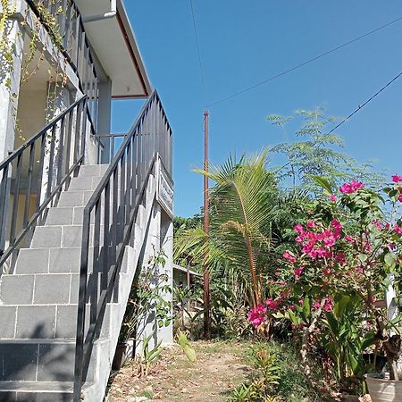 Yusilver Guest House Лабуан Баджо Екстериор снимка