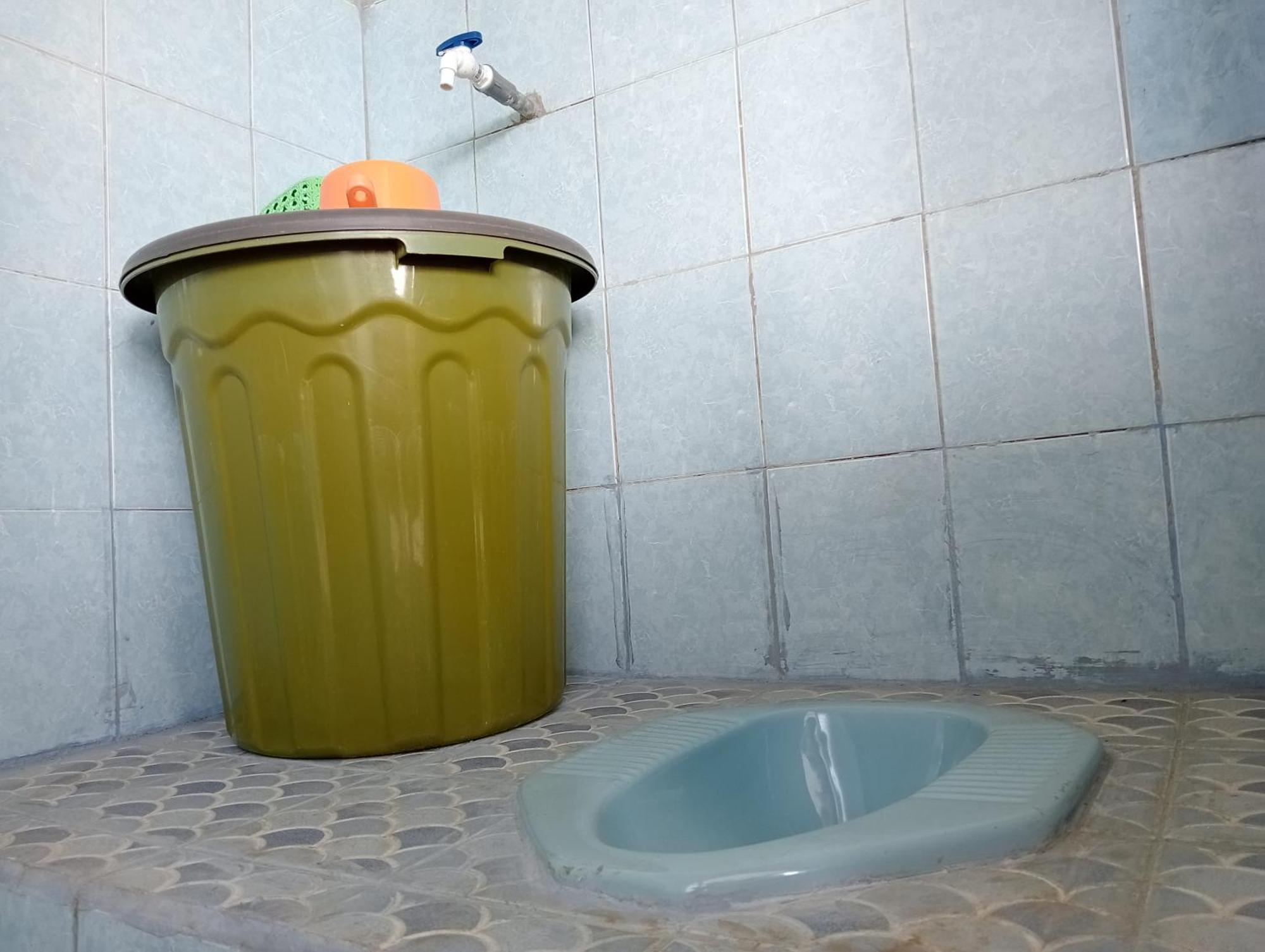 Yusilver Guest House Лабуан Баджо Екстериор снимка