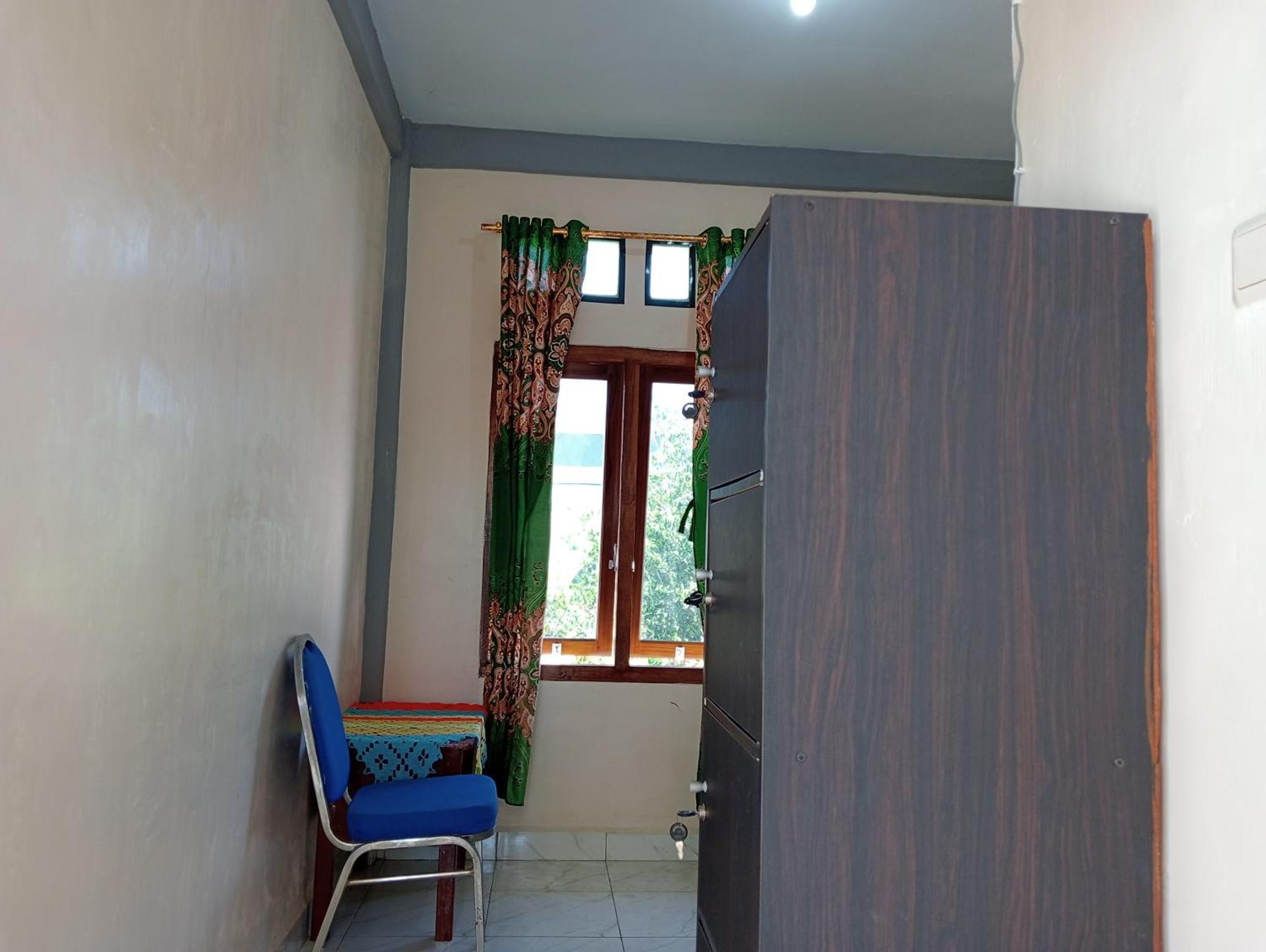 Yusilver Guest House Лабуан Баджо Екстериор снимка