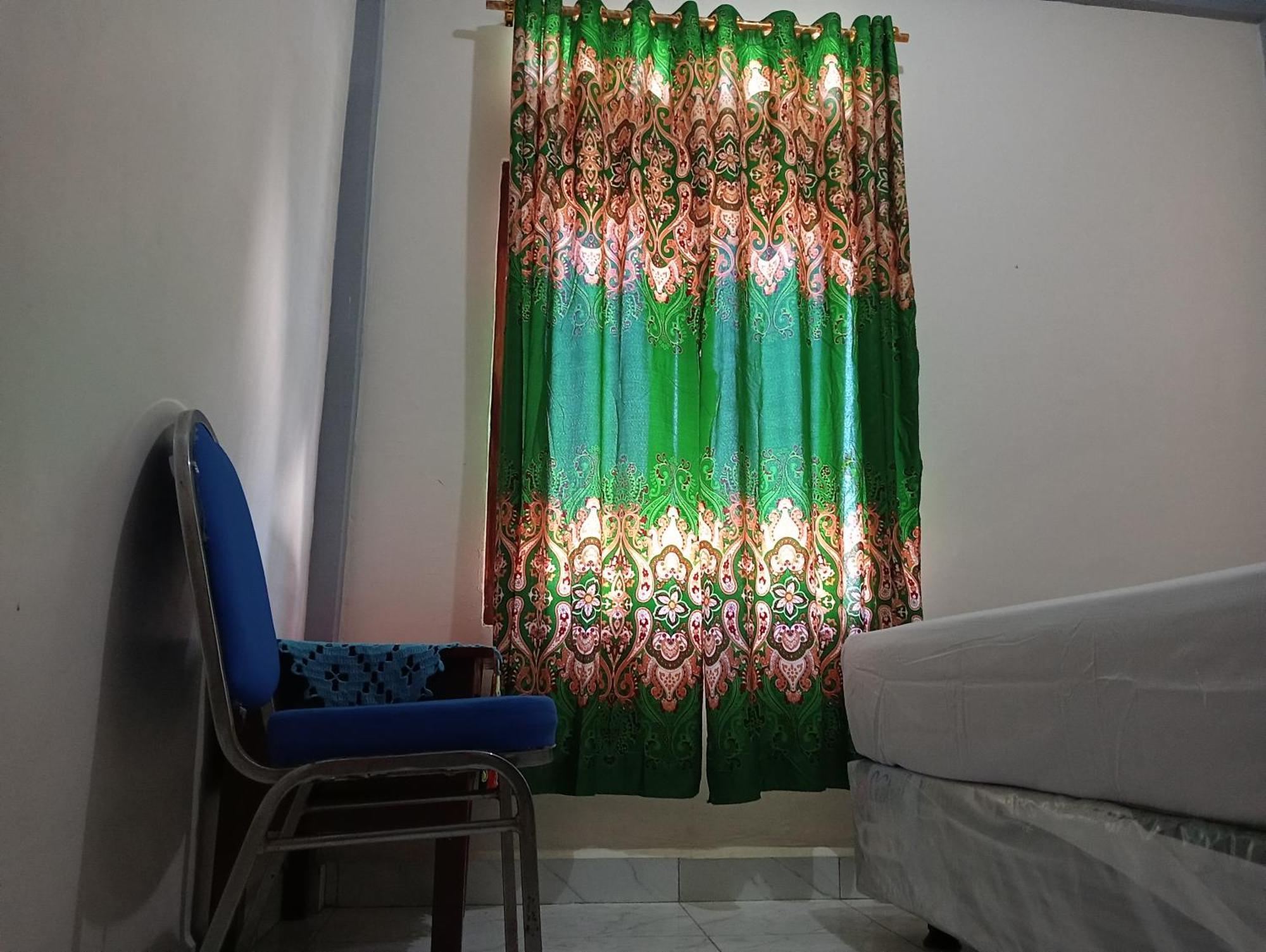 Yusilver Guest House Лабуан Баджо Екстериор снимка